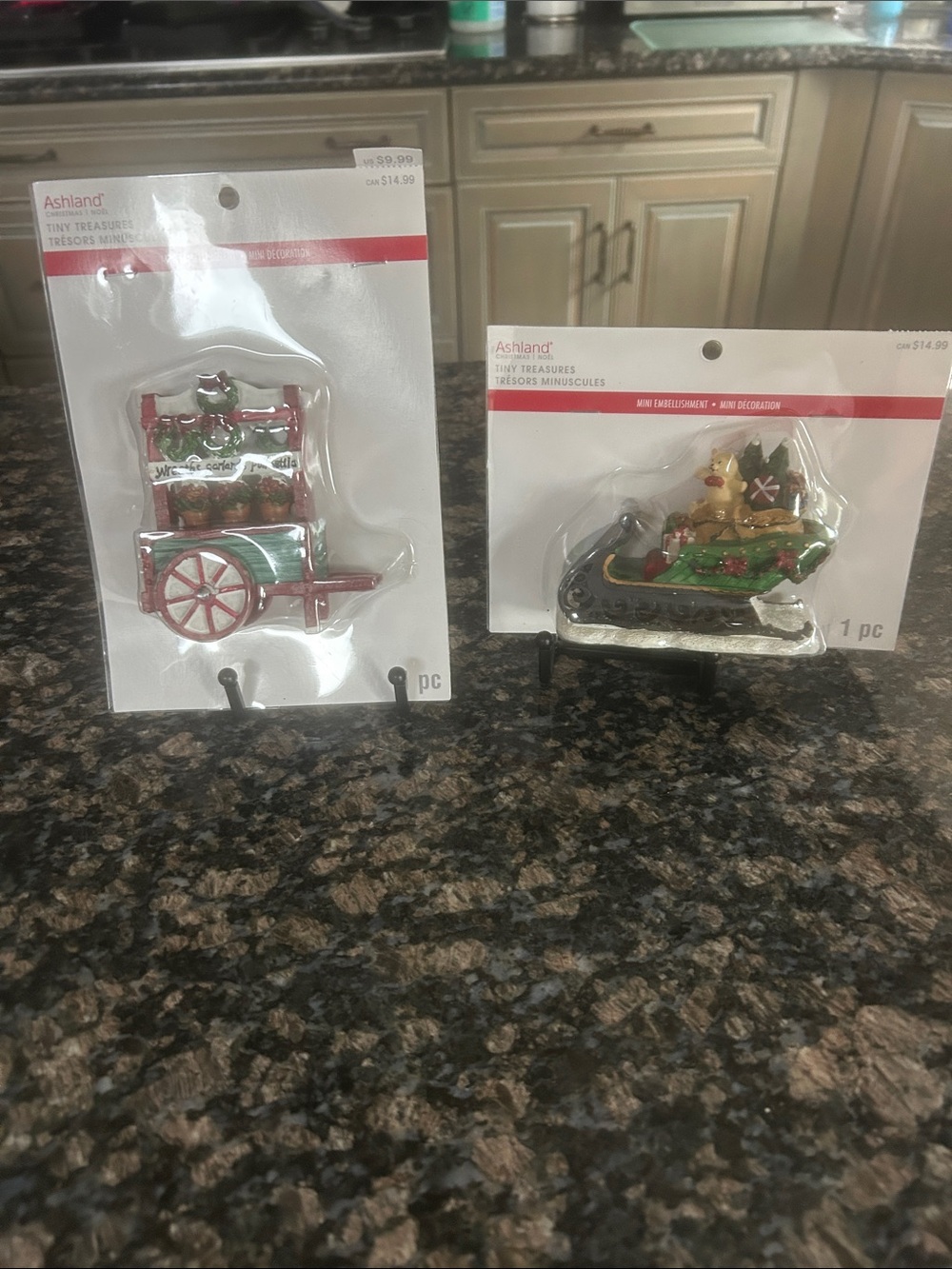 ASHLAND TINY TREASURES MINI DECORATION LOT OF 2 NWT
